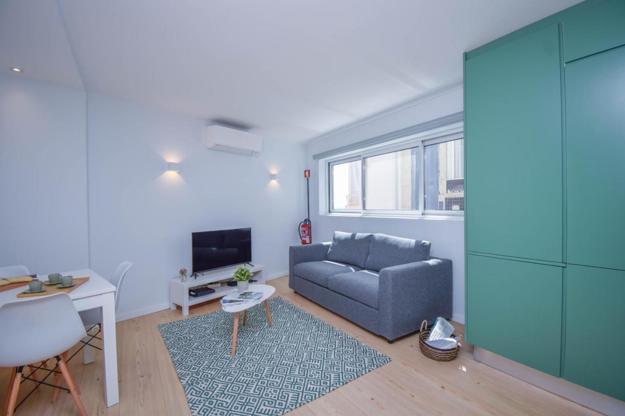 Central & Stylish 2 Bedroom Apartment W/ Balcony Cascais Exteriér fotografie