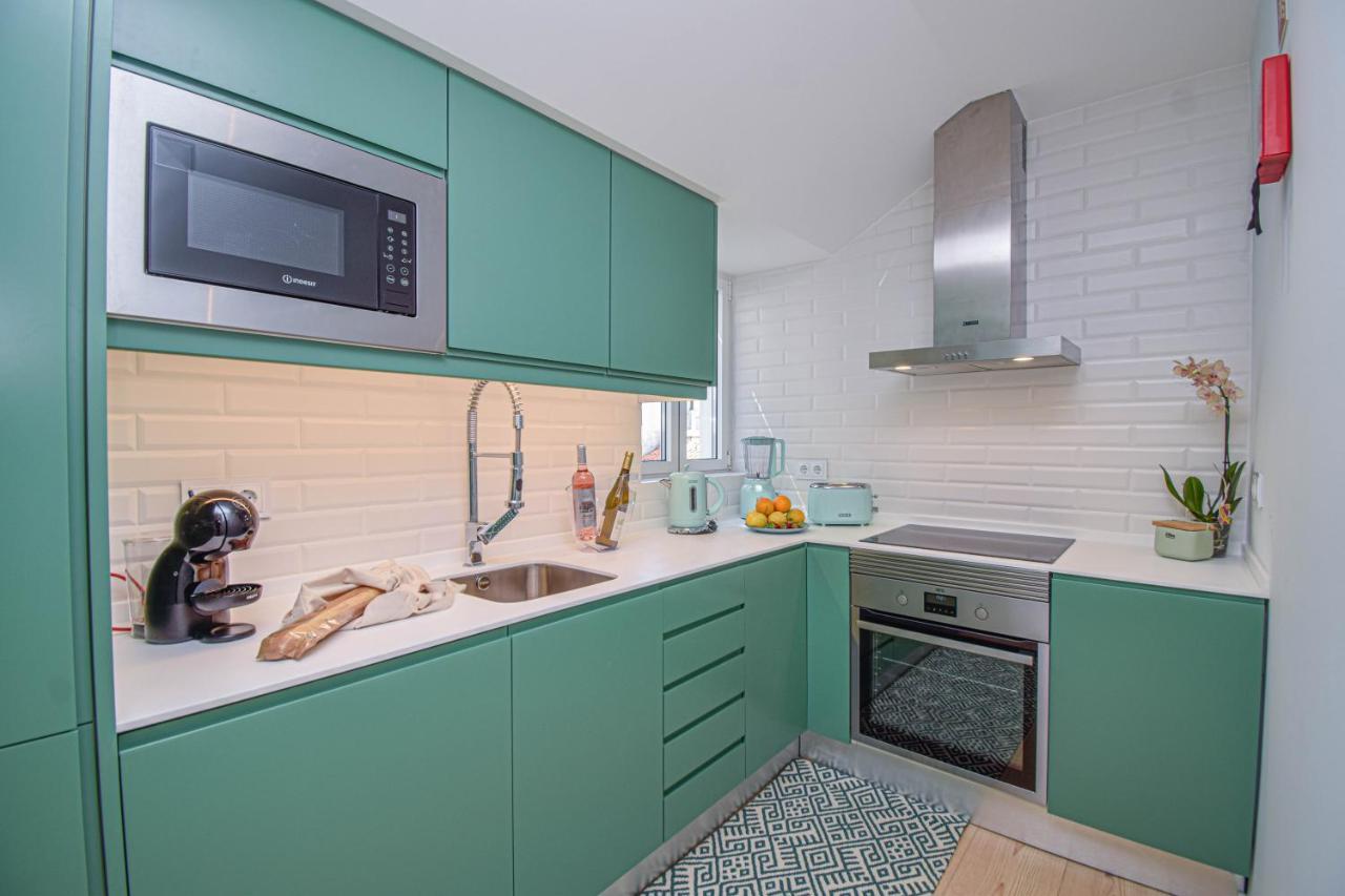 Central & Stylish 2 Bedroom Apartment W/ Balcony Cascais Exteriér fotografie