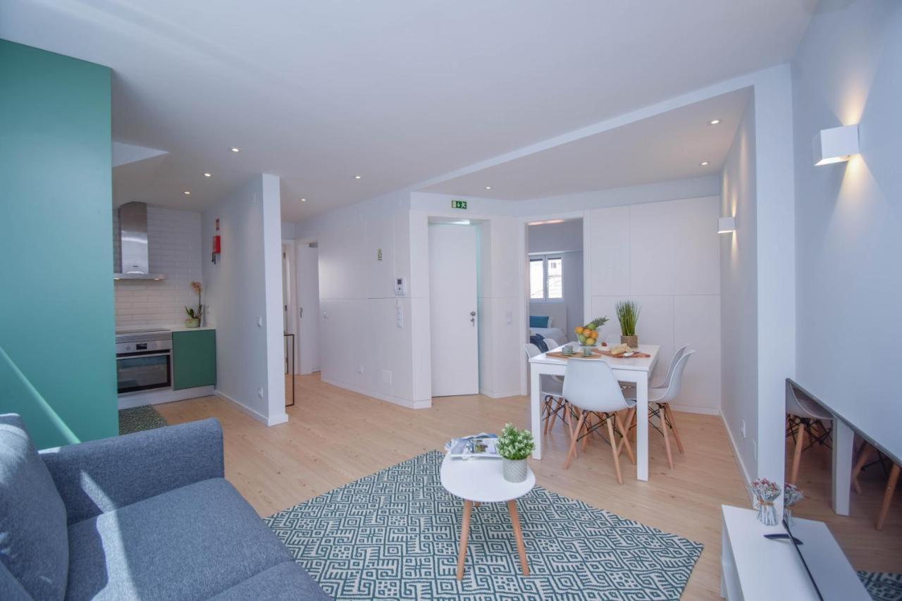 Central & Stylish 2 Bedroom Apartment W/ Balcony Cascais Exteriér fotografie